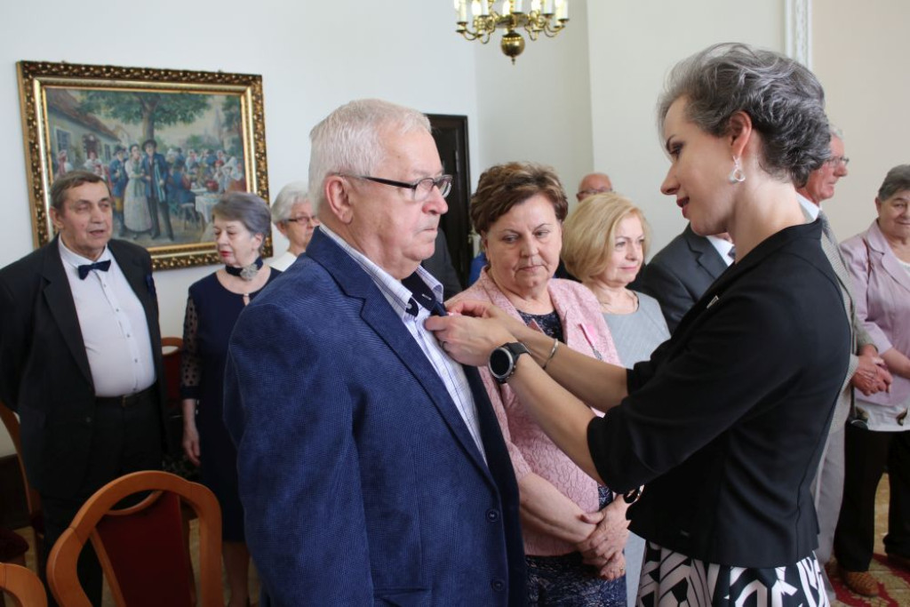 Jubilaci w USC w Piekarach Śląskich. Złote gody