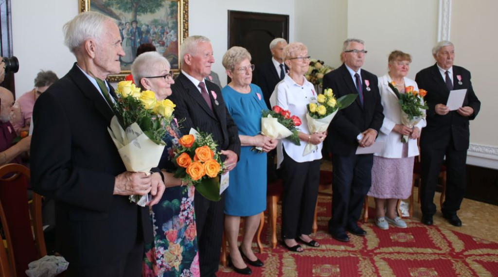 Jubilaci w USC w Piekarach Śląskich. Złote gody