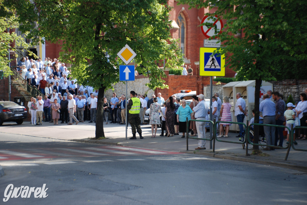 Tłumy w Radzionkowie na procesji Bożego Ciała [foto]