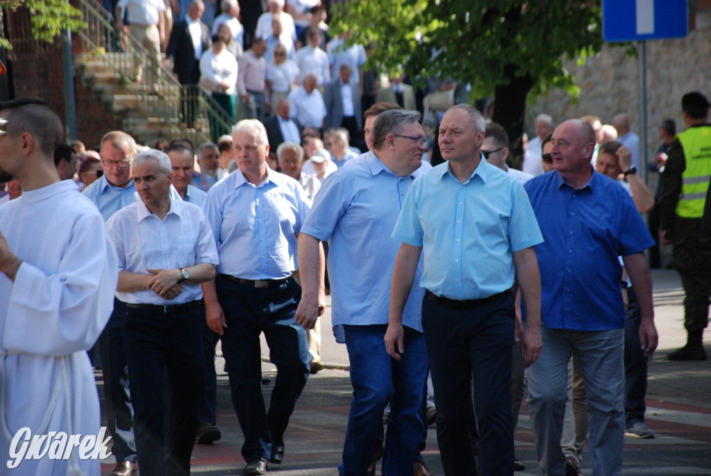 Tłumy w Radzionkowie na procesji Bożego Ciała [foto]