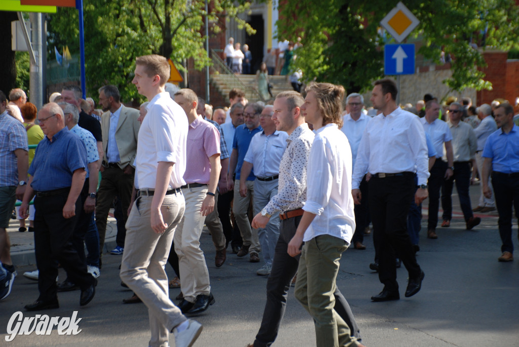 Tłumy w Radzionkowie na procesji Bożego Ciała [foto]