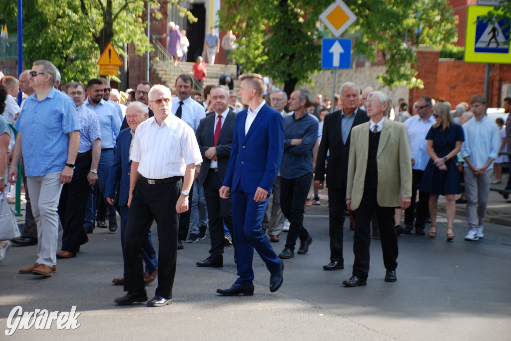 Tłumy w Radzionkowie na procesji Bożego Ciała [foto]