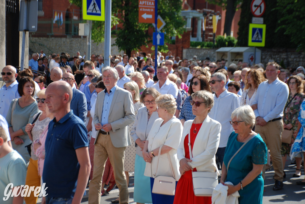 Tłumy w Radzionkowie na procesji Bożego Ciała [foto]