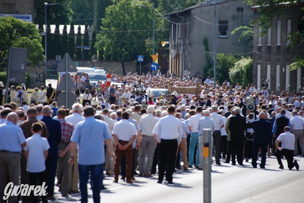 Tłumy w Radzionkowie na procesji Bożego Ciała [foto]