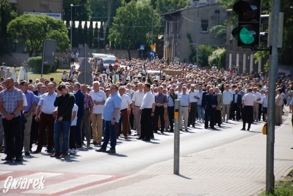 Tłumy w Radzionkowie na procesji Bożego Ciała [foto]