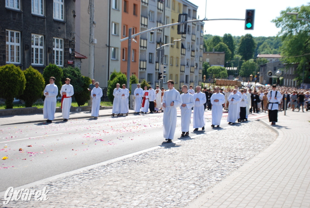 Tłumy w Radzionkowie na procesji Bożego Ciała [foto]