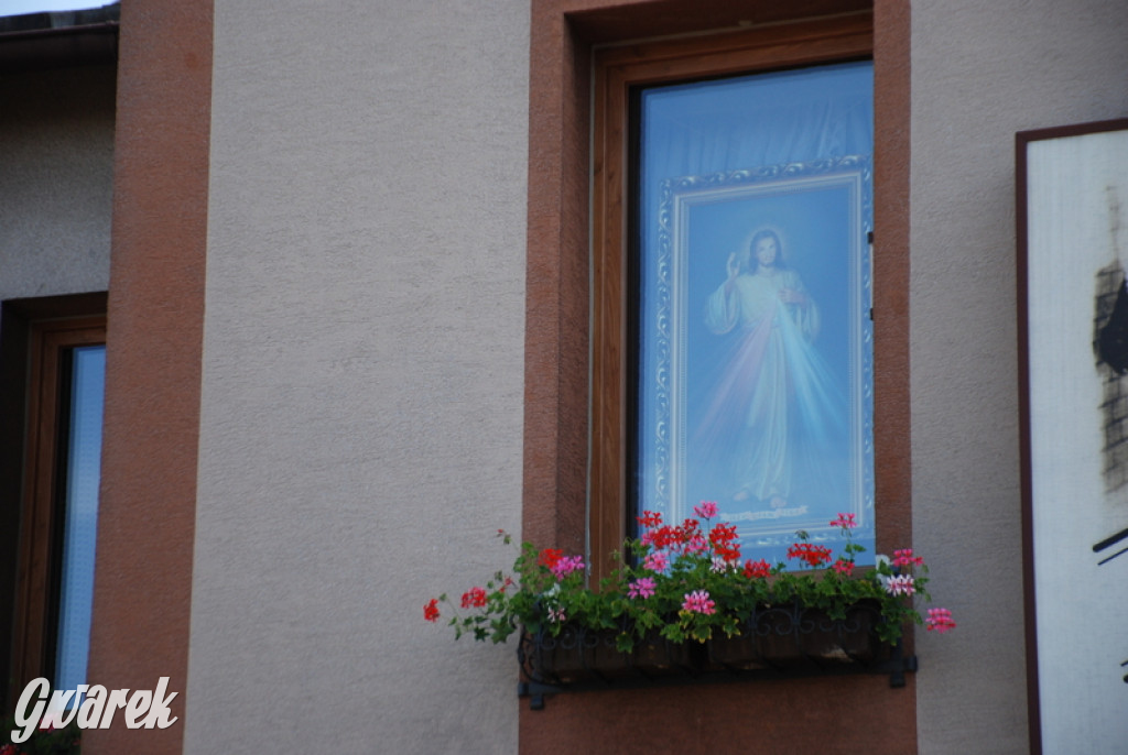 Tłumy w Radzionkowie na procesji Bożego Ciała [foto]