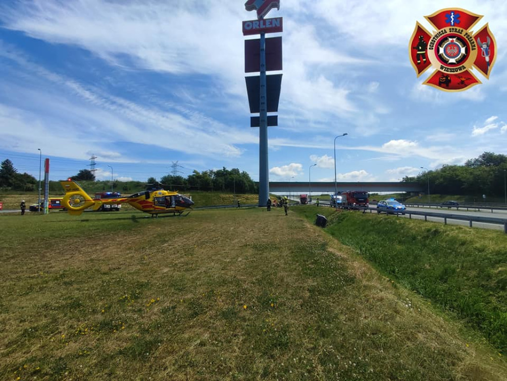 Pożar samochodu. Lądował śmigłowiec LPR