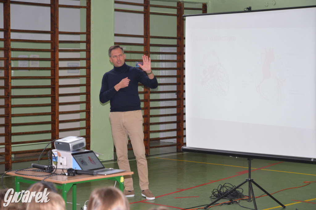 Profesor Michał Zembala spotkał się z uczniami