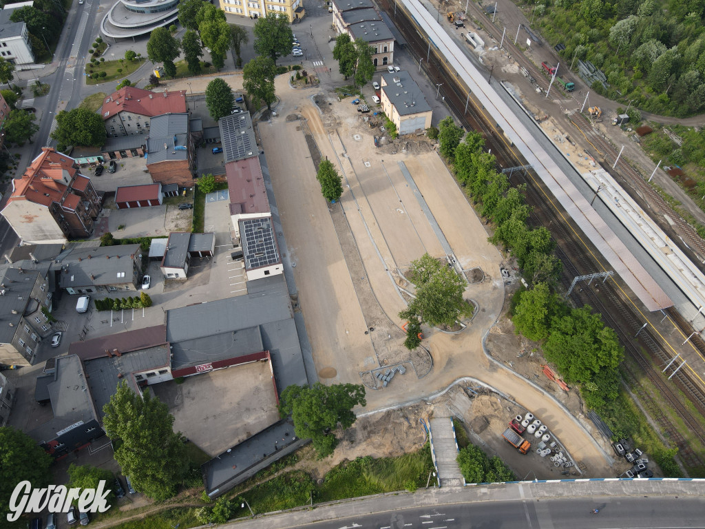 Centrum przesiadkowe w Tarnowskich Górach. Trwa budowa