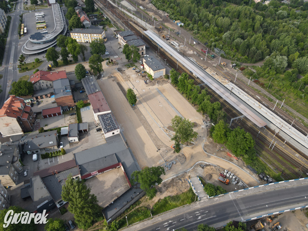 Centrum przesiadkowe w Tarnowskich Górach. Trwa budowa