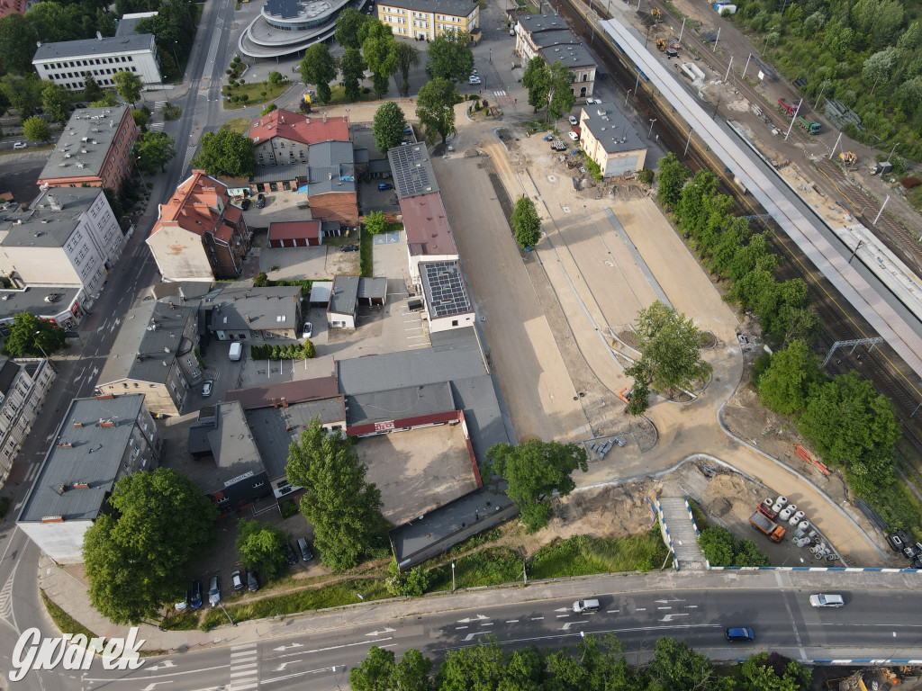 Centrum przesiadkowe w Tarnowskich Górach. Trwa budowa