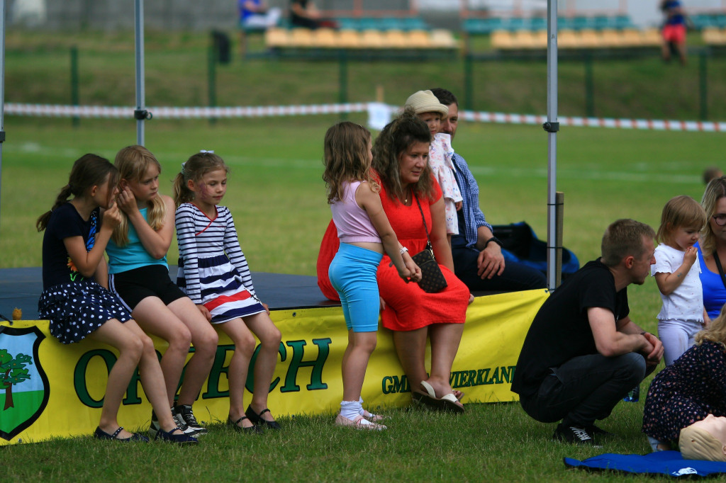 Test nowego boiska i pomoc dla Radzia Szulca