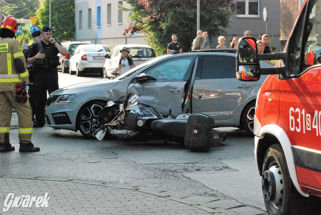 Tarnowskie Góry. Zderzenie z motocyklem