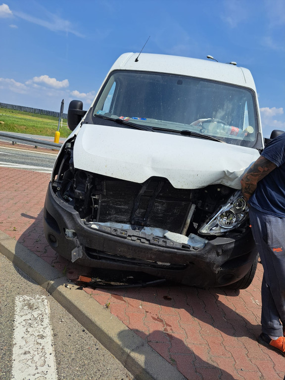 Zderzenie przy zjeździe z autostrady