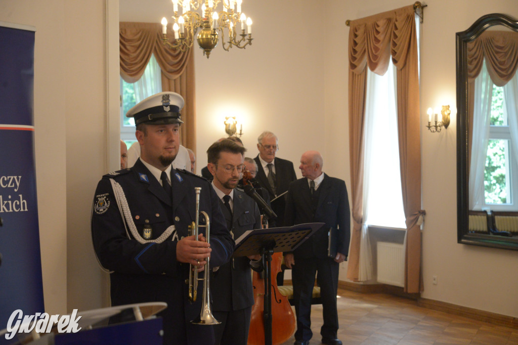 Sztandar dla Aresztu Śledczego w Tarnowskich Górach