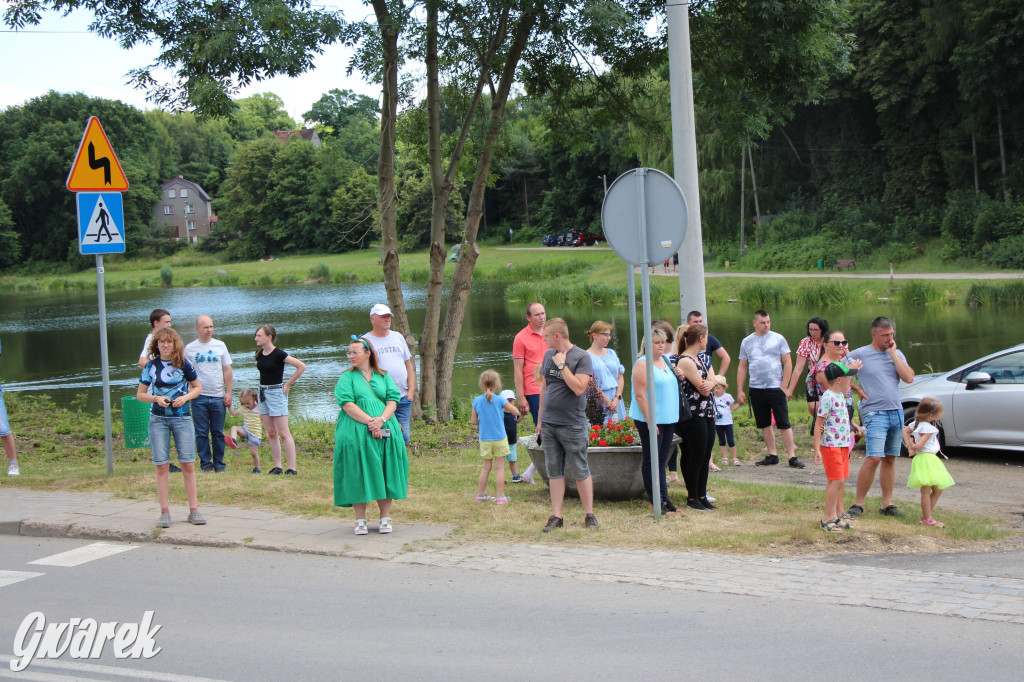 Parada ciągników na koniec zlotu