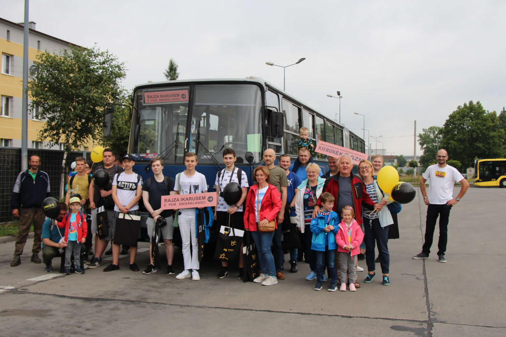 Tarnowskie Góry. Rajza Ikarusem z PKM Świerklaniec