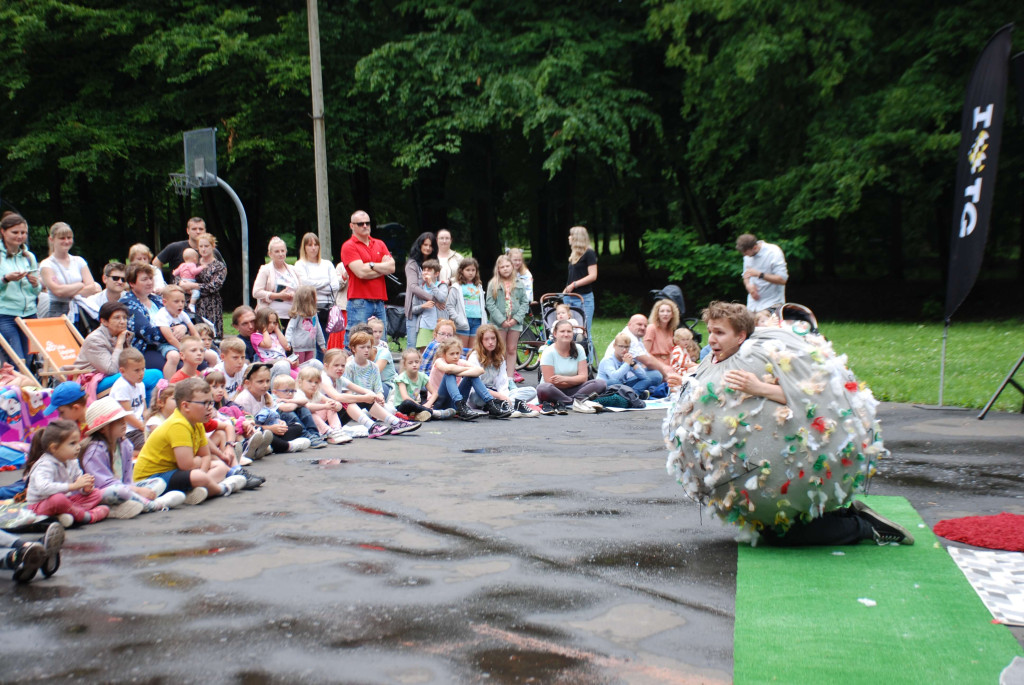 Teatralne Parkowanie. Niespasowani na początek