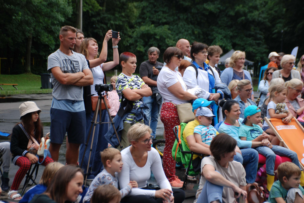 Teatralne Parkowanie. Niespasowani na początek
