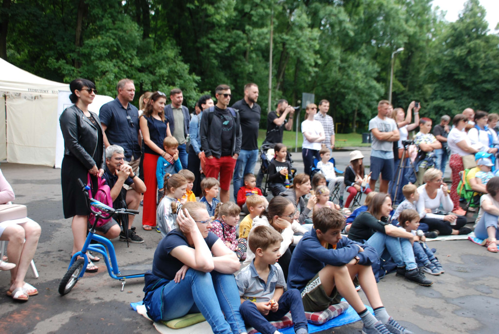 Teatralne Parkowanie. Niespasowani na początek