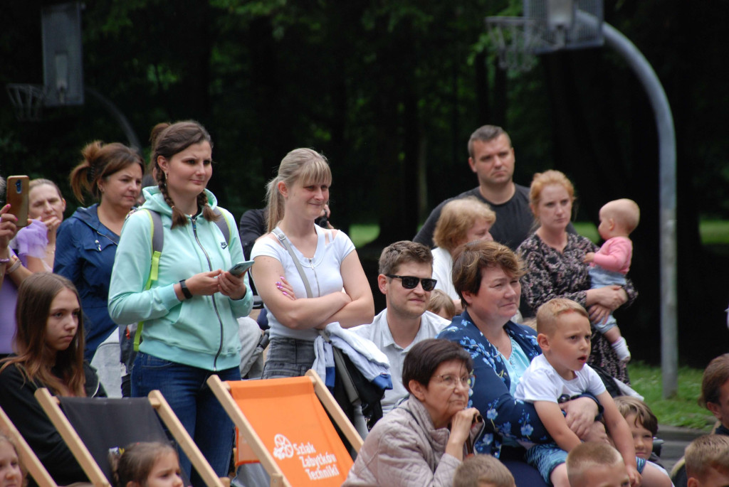Teatralne Parkowanie. Niespasowani na początek