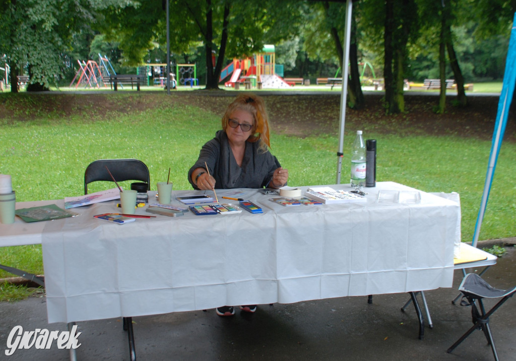Tarnowskie Góry. Małpiarnia i burmistrz w parku