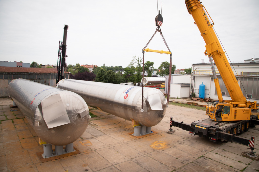 Tarnowskie Góry. Transport dużego gabarytu. 27 metrów