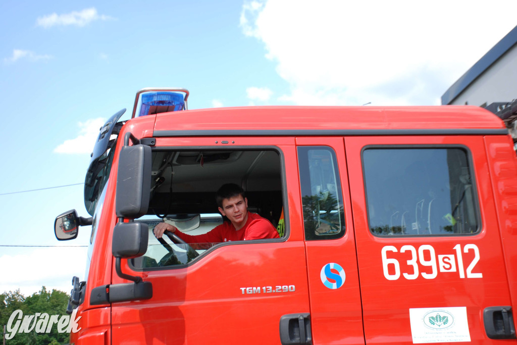 OSP Żyglinek. Remiza jak nowa i dzielne druhny