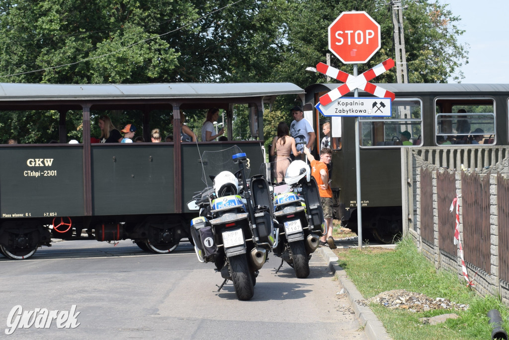 Tarnowskie Góry. Zderzenie auta i pociągu