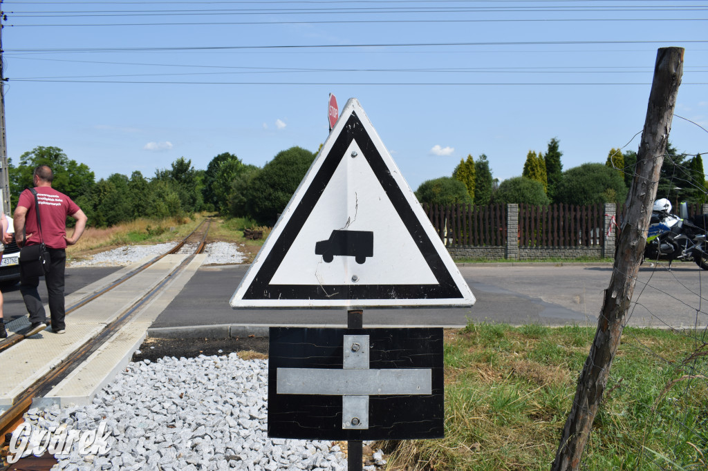 Tarnowskie Góry. Zderzenie auta i pociągu