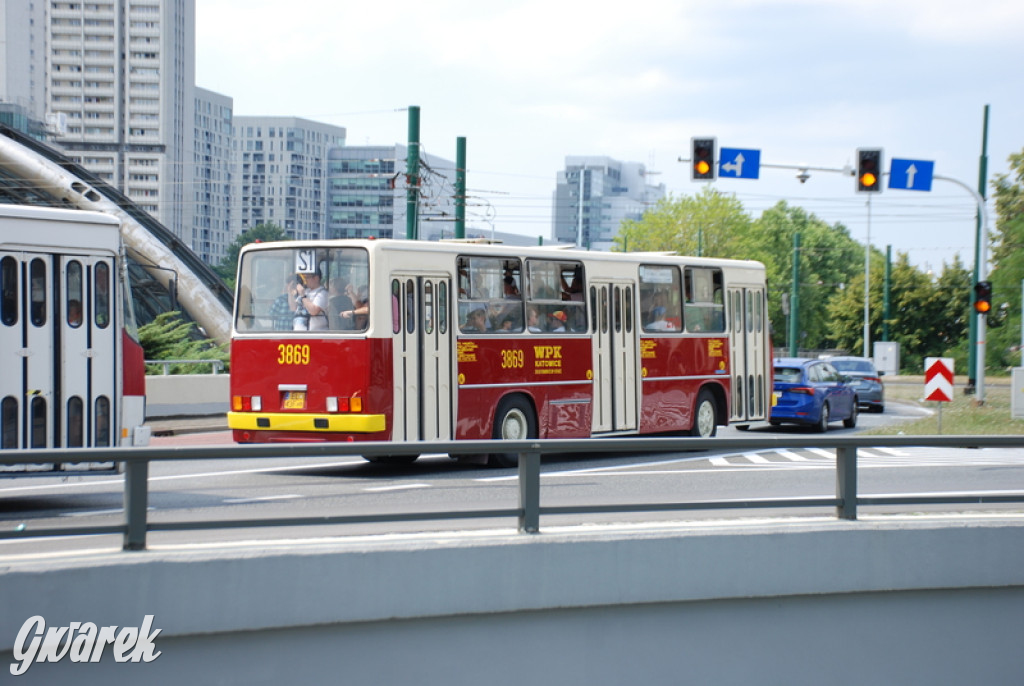 Ikarusy wyjechały na ulice Katowic