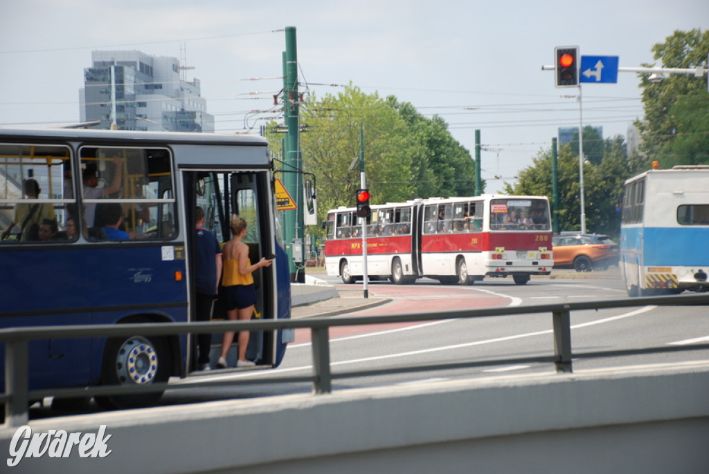 Ikarusy wyjechały na ulice Katowic