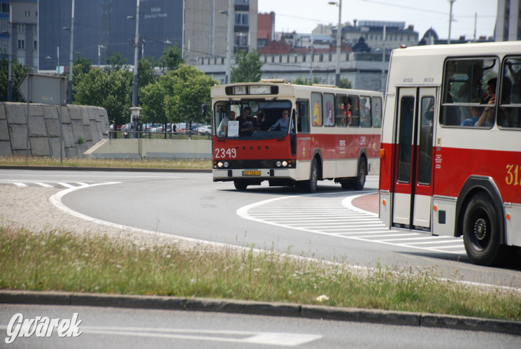 Ikarusy wyjechały na ulice Katowic