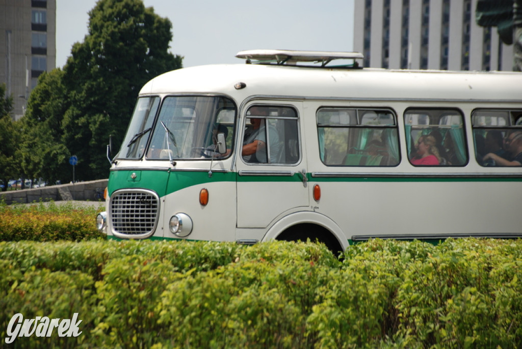 Ikarusy wyjechały na ulice Katowic
