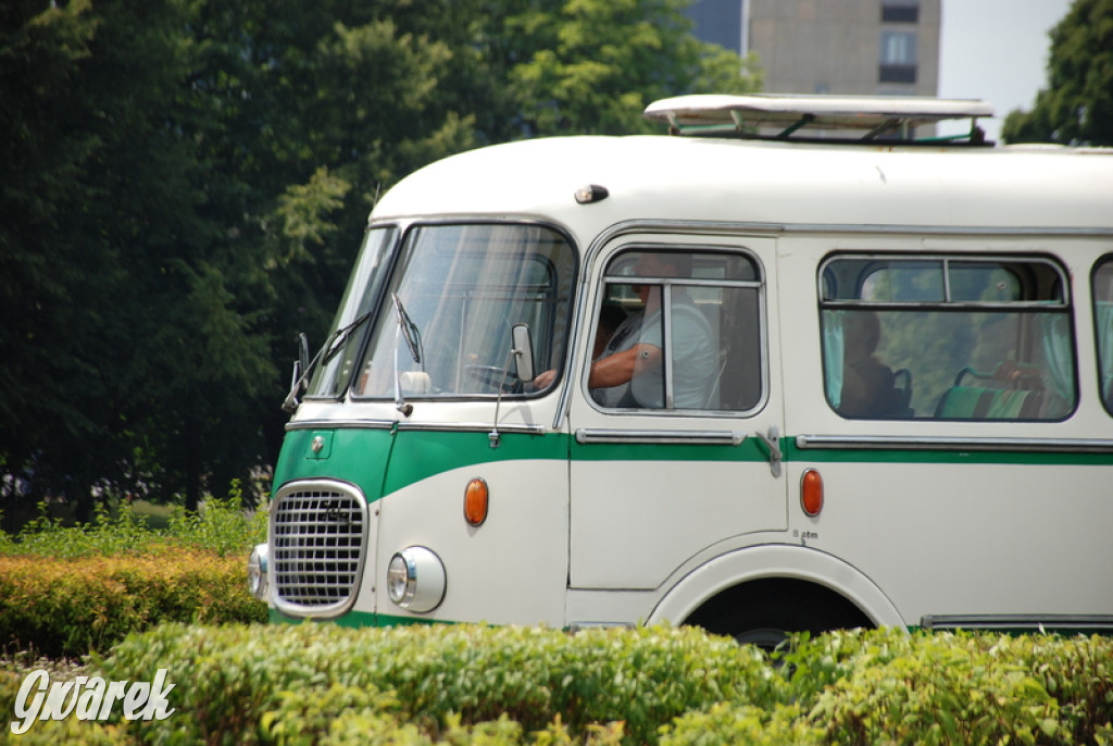 Ikarusy wyjechały na ulice Katowic