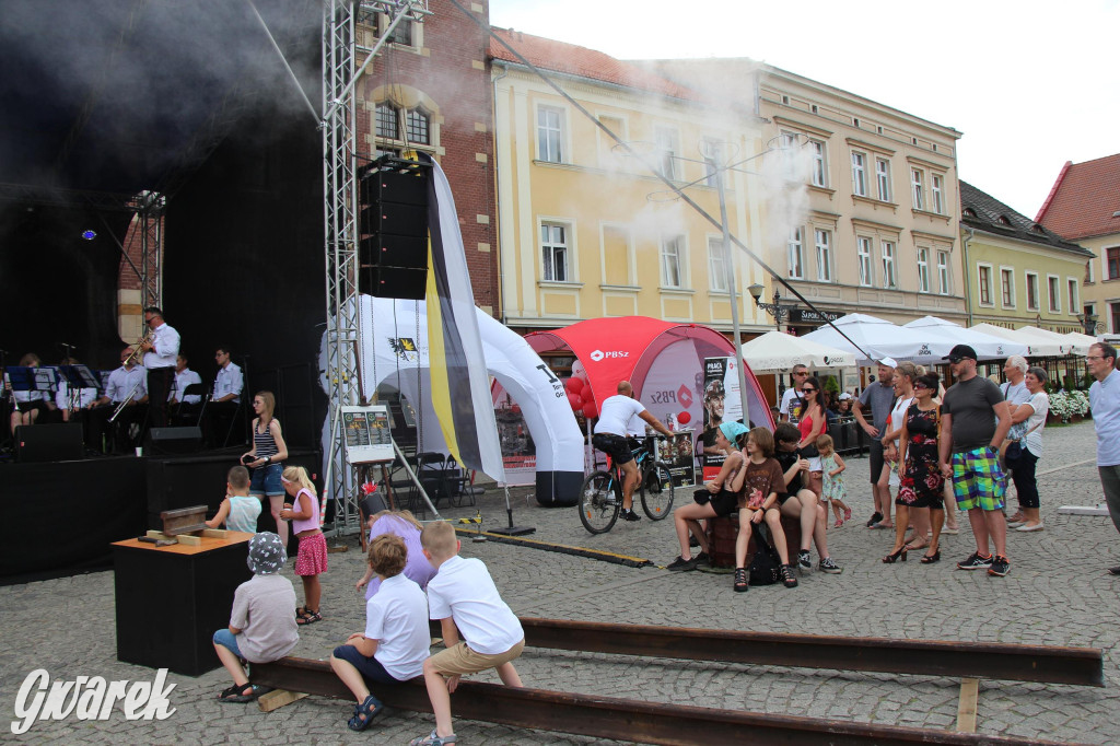 Koncert na 100 pyrlików i orkiestra z Miasteczka