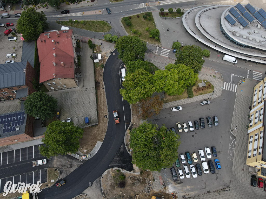 Tarnowskie Góry. Centrum przesiadkowe w budowie