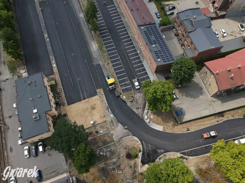 Tarnowskie Góry. Centrum przesiadkowe w budowie