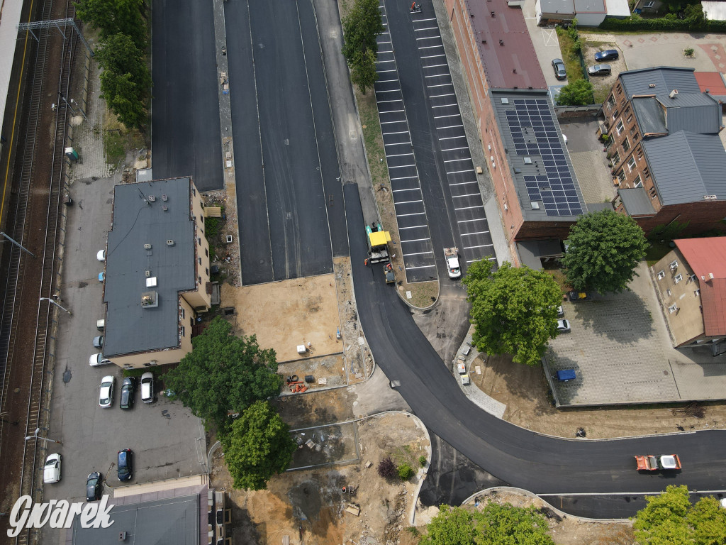 Tarnowskie Góry. Centrum przesiadkowe w budowie