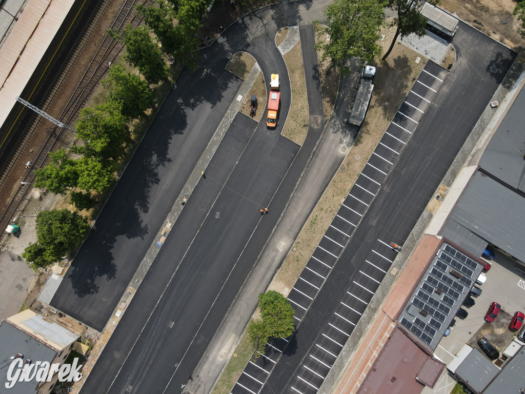 Tarnowskie Góry. Centrum przesiadkowe w budowie