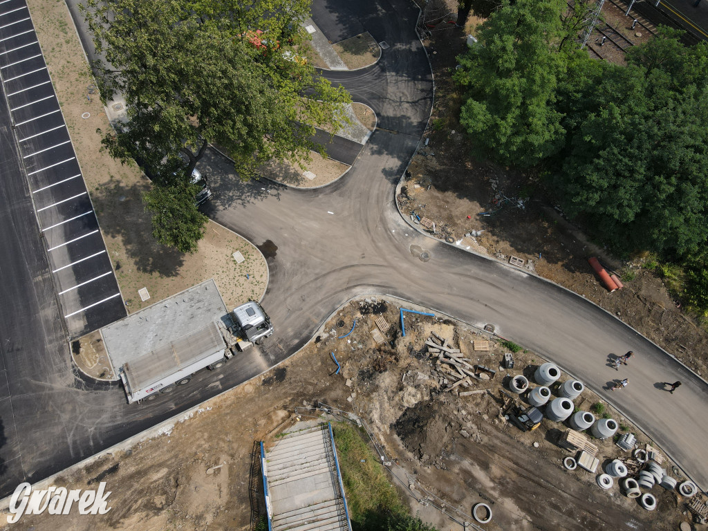Tarnowskie Góry. Centrum przesiadkowe w budowie