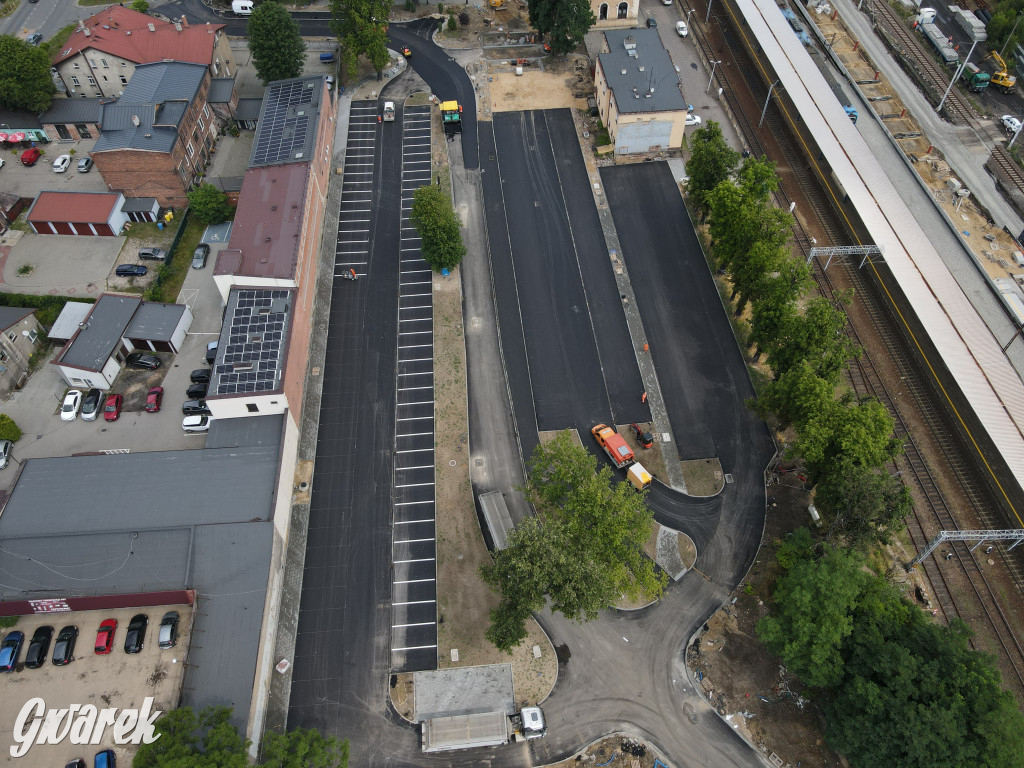 Tarnowskie Góry. Centrum przesiadkowe w budowie