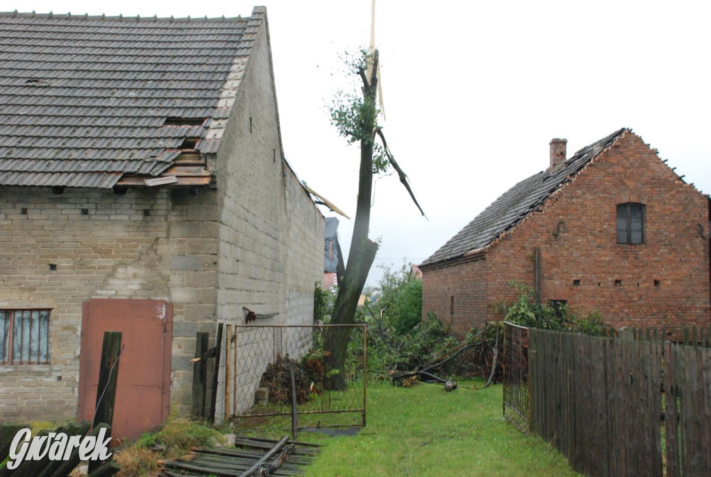 Trąba powietrzna w lublinieckim. Mija 15 lat