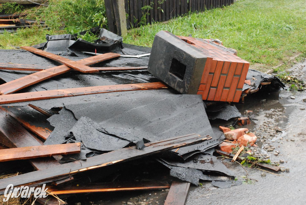 Trąba powietrzna w lublinieckim. Mija 15 lat