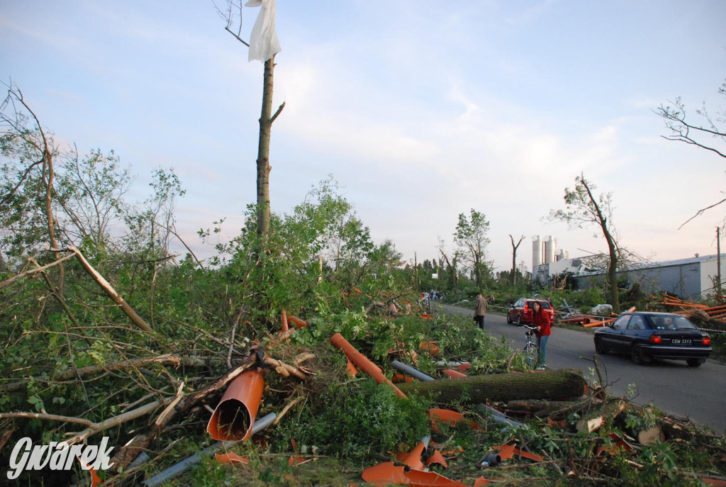 Trąba powietrzna w lublinieckim. Mija 15 lat