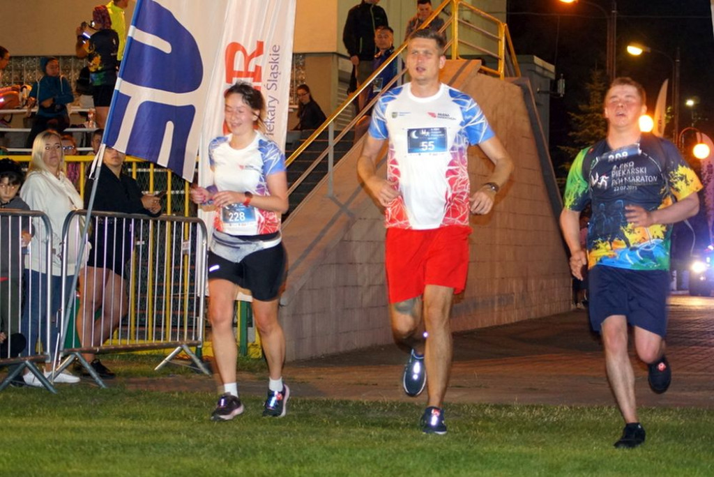 Kilkuset biegaczy na ulicach miasta