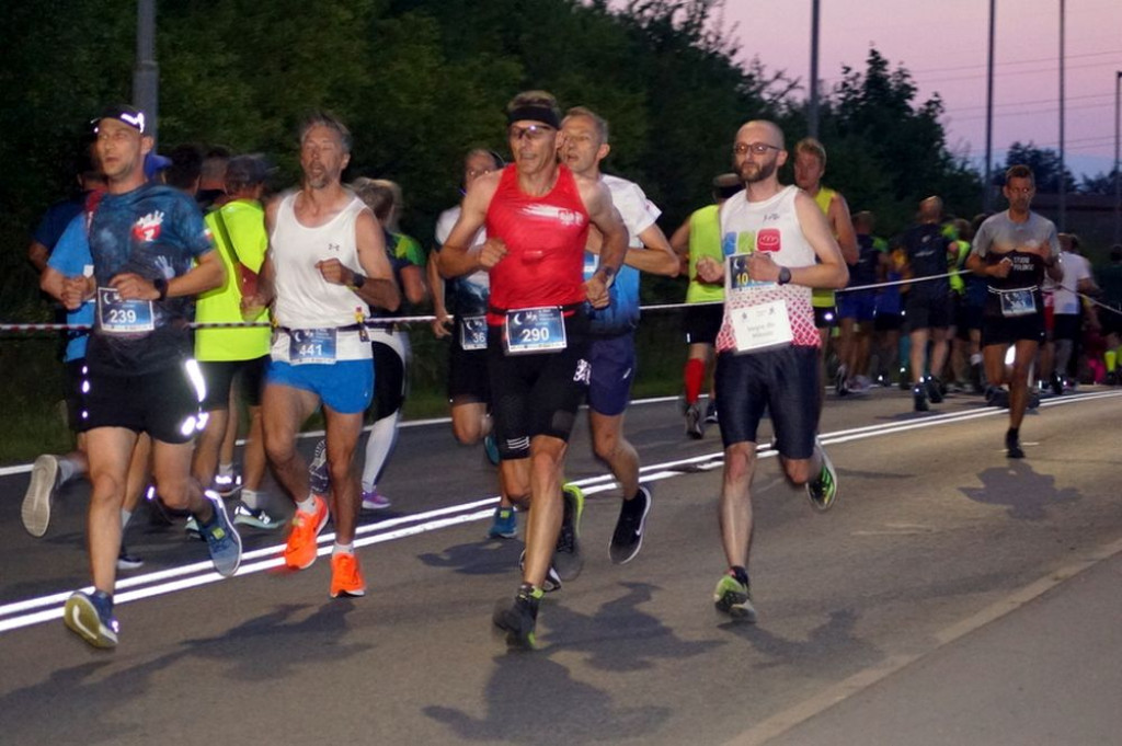 Kilkuset biegaczy na ulicach miasta