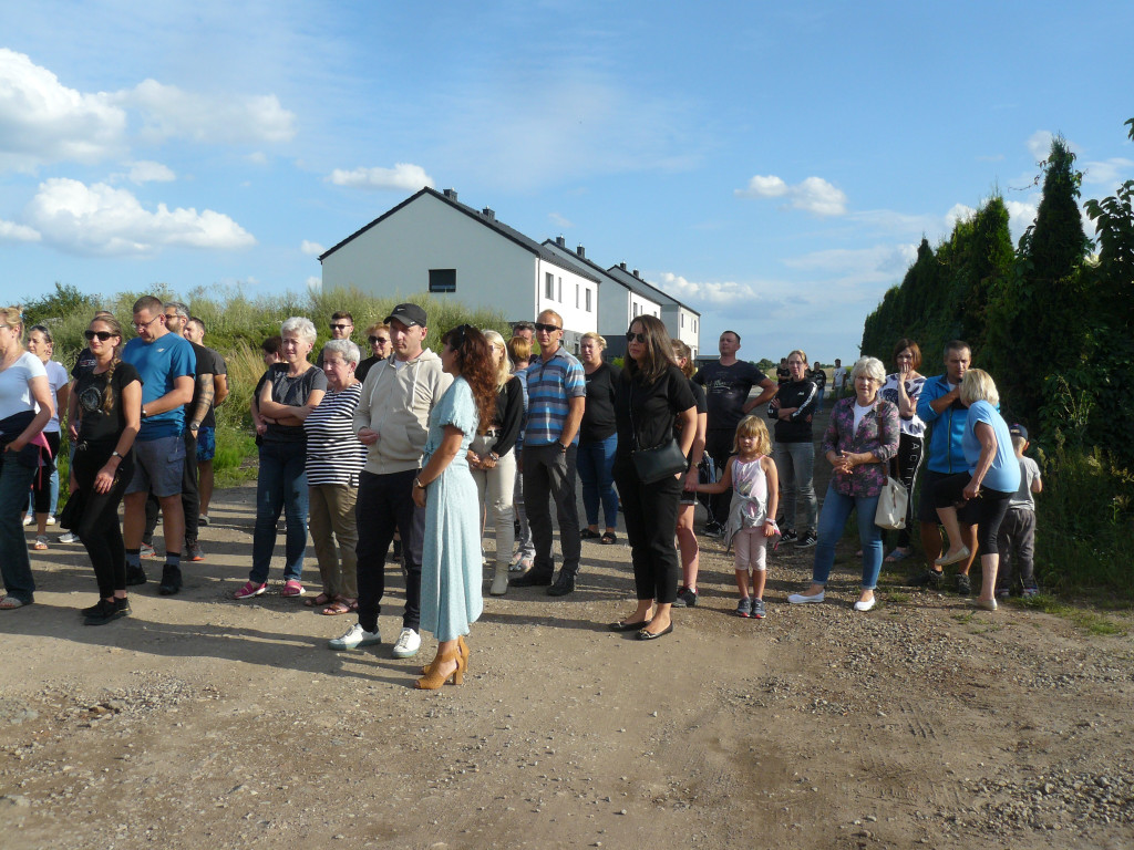 Nakło Śląskie. Mieszkańcy walczą z plagą much