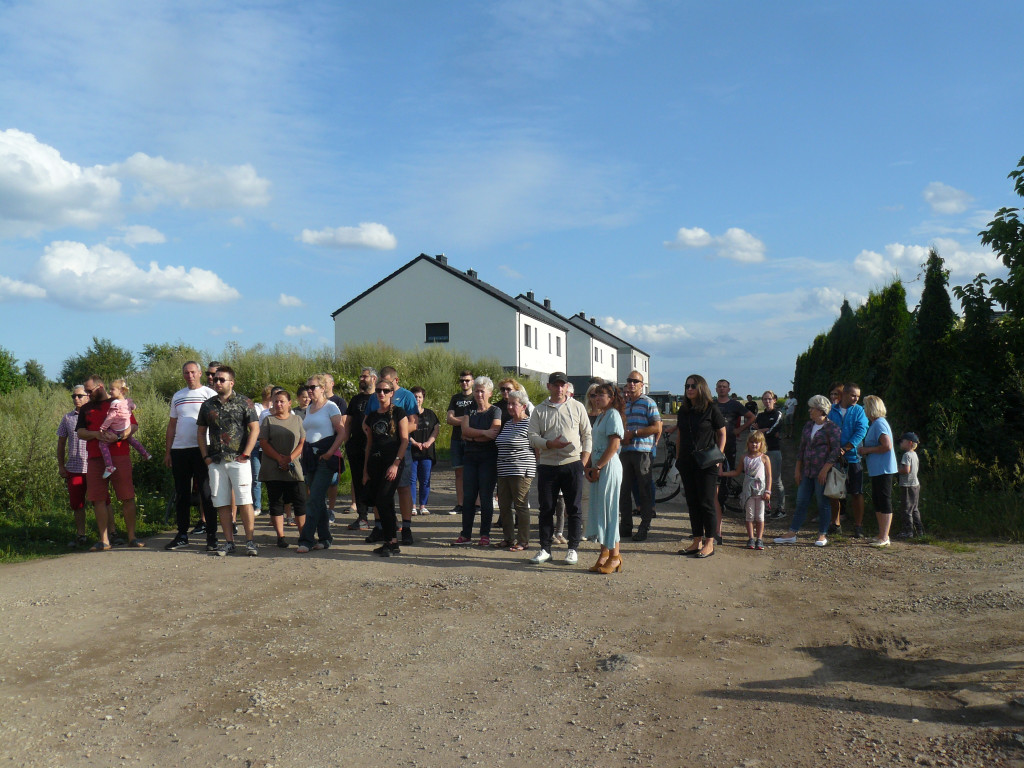 Nakło Śląskie. Mieszkańcy walczą z plagą much